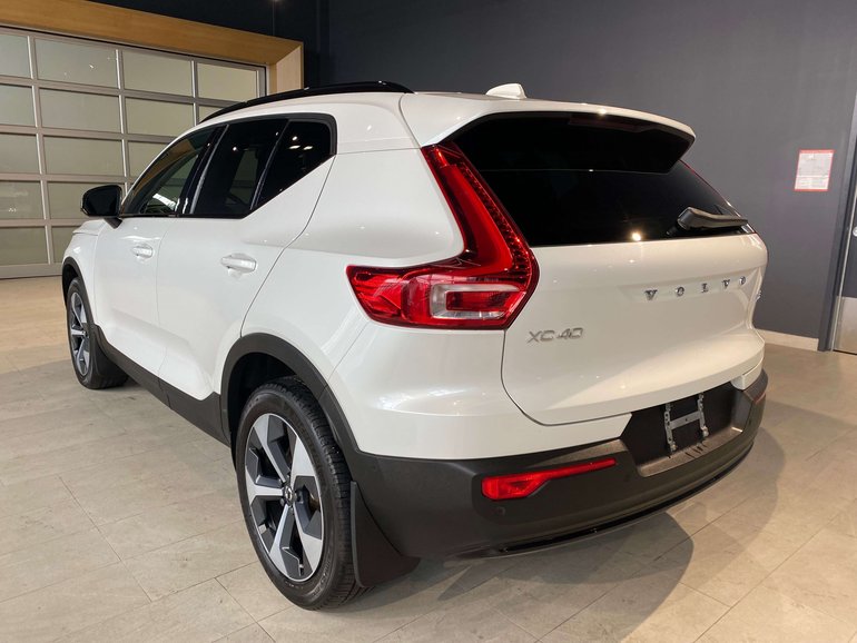 2024 Volvo XC40
