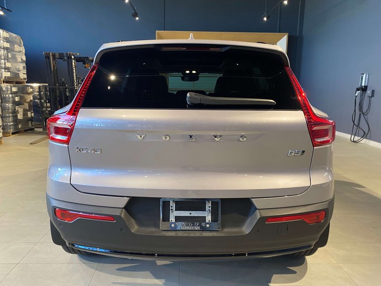 2026 Volvo XC40