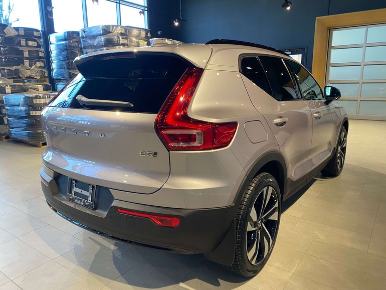 2026 Volvo XC40