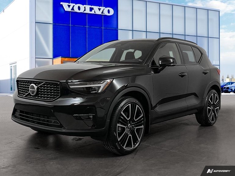 2025 Volvo XC40 ULTRA DARK THEME