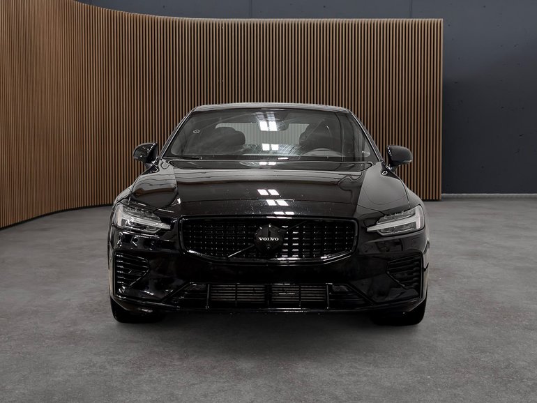 2025 Volvo S60 Plug-In Hybrid