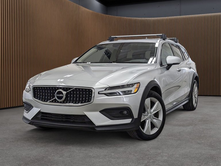 2022 Volvo V60 Cross Country T5 AWD