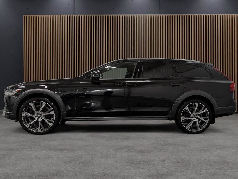 2022 Volvo V90 Cross Country
