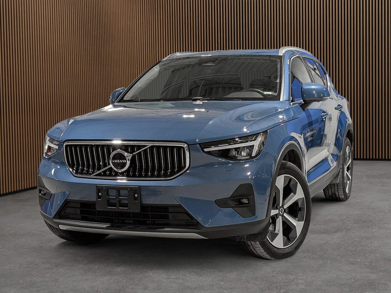 Volvo XC40 B5 AWD Plus Bright Theme 2024