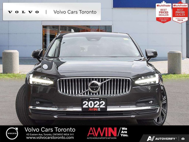 2022 Volvo S90