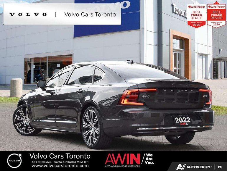 2022 Volvo S90