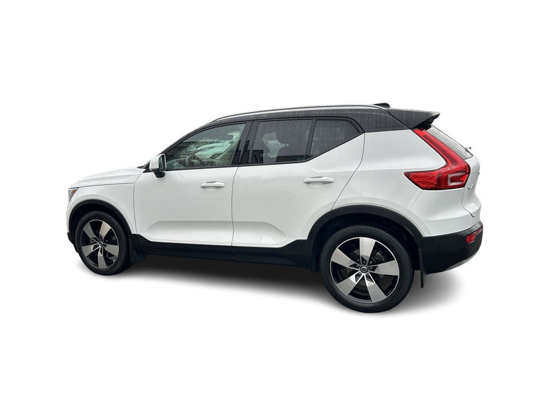 2021 Volvo XC40