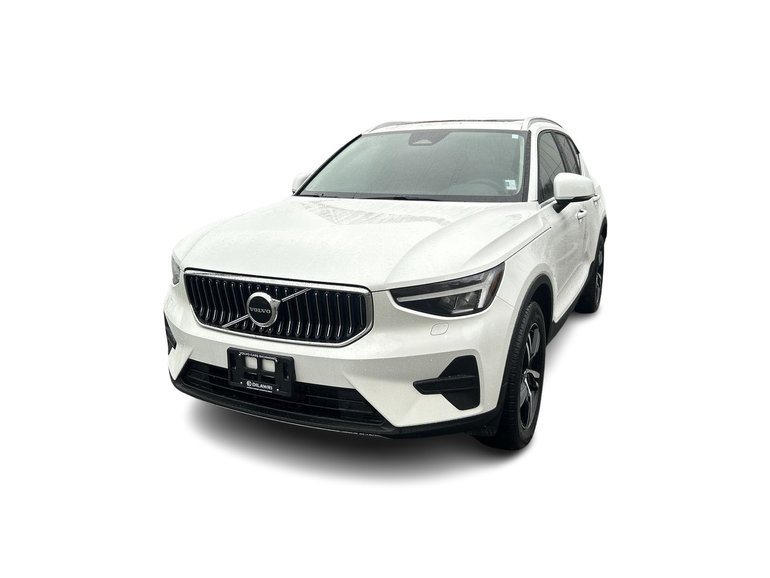 2025 Volvo XC40
