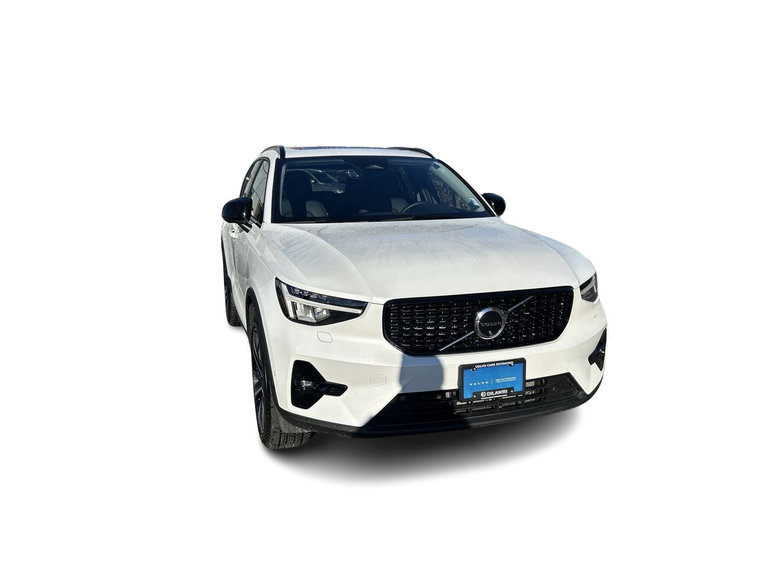 2025 Volvo XC40