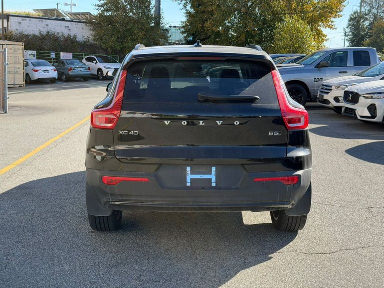 2026 Volvo XC40