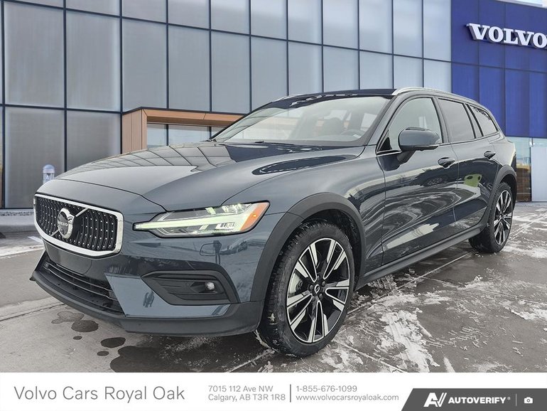 2025 Volvo V60 Cross Country