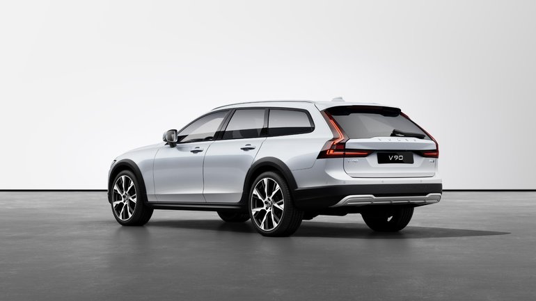 2026 Volvo V90 Cross Country