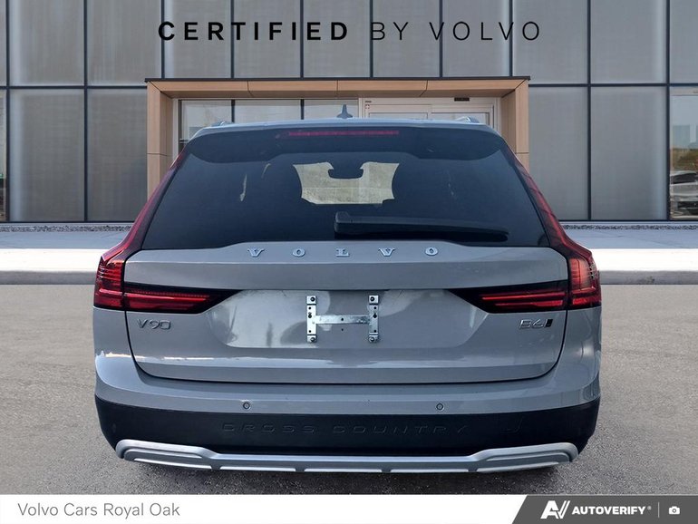 2026 Volvo V90 Cross Country