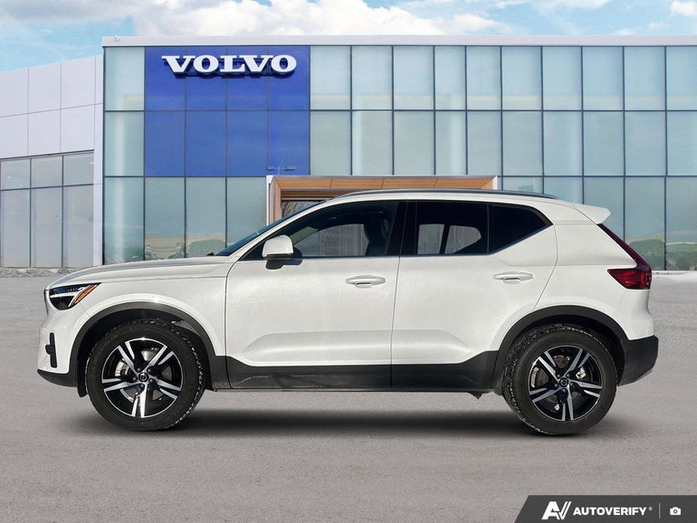 2025 Volvo XC40