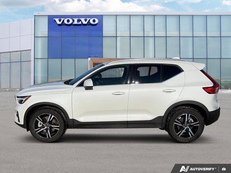 2025 Volvo XC40