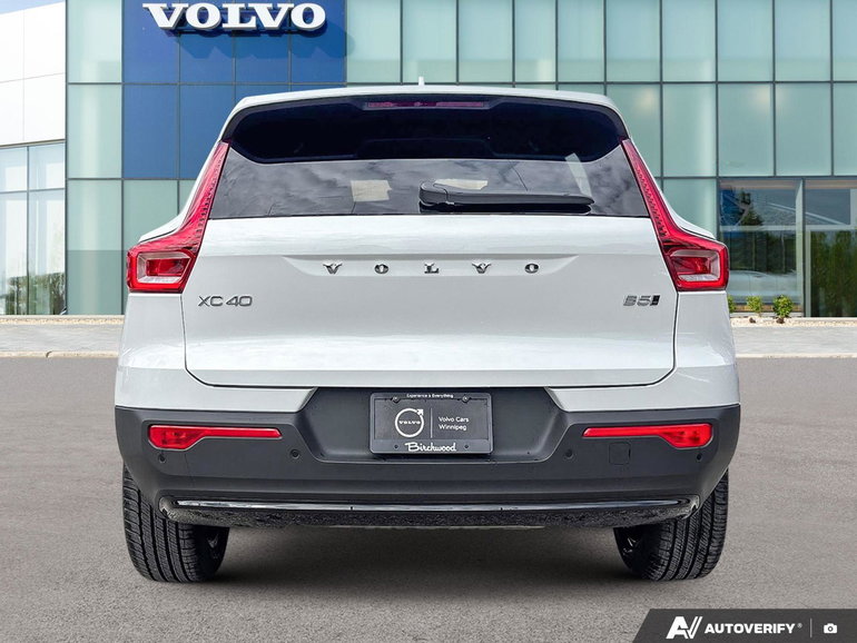 2026 Volvo XC40