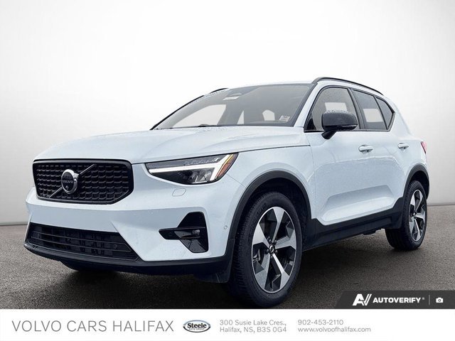 2025 Volvo XC40