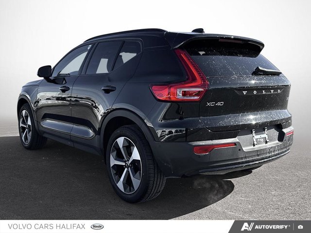 2025 Volvo XC40