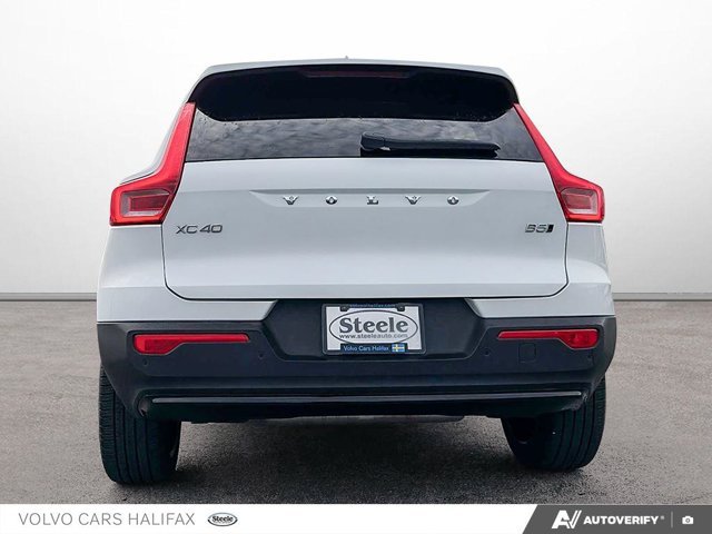 2026 Volvo XC40