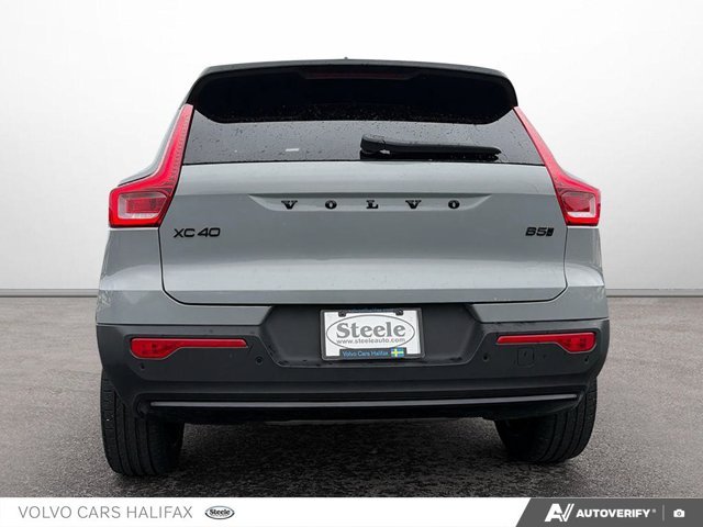 2026 Volvo XC40