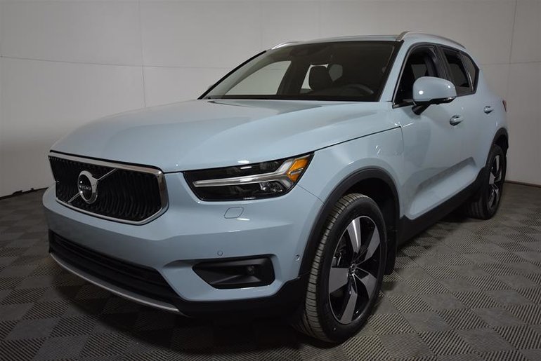 New 2019 Volvo Xc40 T5 Awd Momentum 509780 Volvo Cars Saskatoon