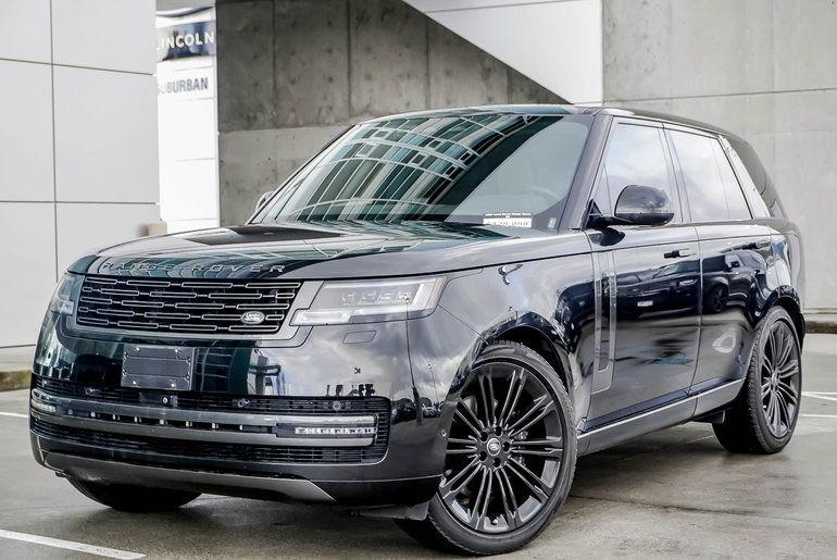 Lease a 2024 Range Rover P400 SE AWD for $765 bi-weekly*