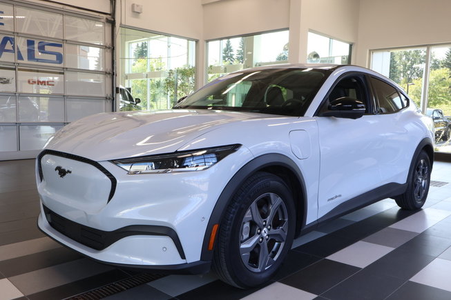 Ford Mustang Mach-E Select AWD 2023