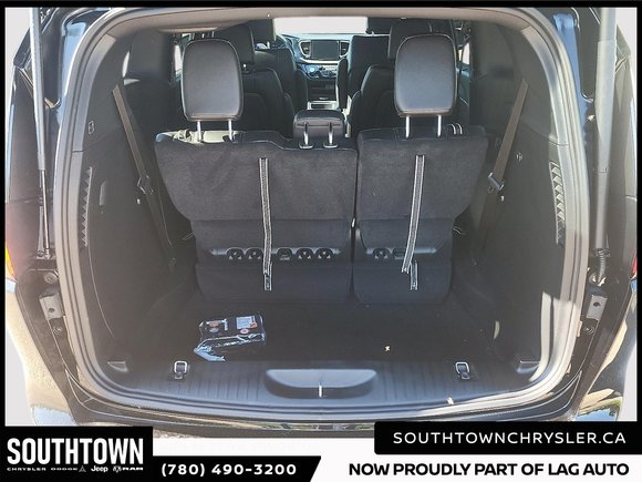 2026 Chrysler Grand Caravan SXT