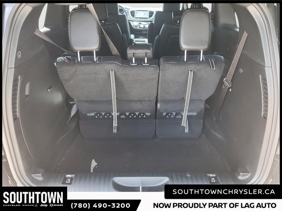 2027 Chrysler Pacifica SELECT AWD