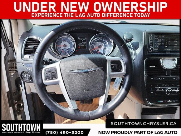 2014 Chrysler Town & Country Touring