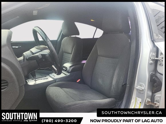 2012 Dodge Charger SE