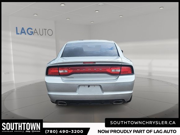 2012 Dodge Charger SE