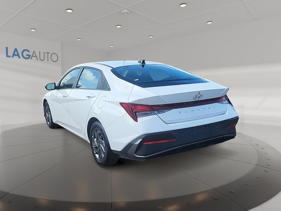 2024 Hyundai Elantra Preferred