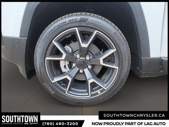 2026 Jeep Cherokee OVERLAND