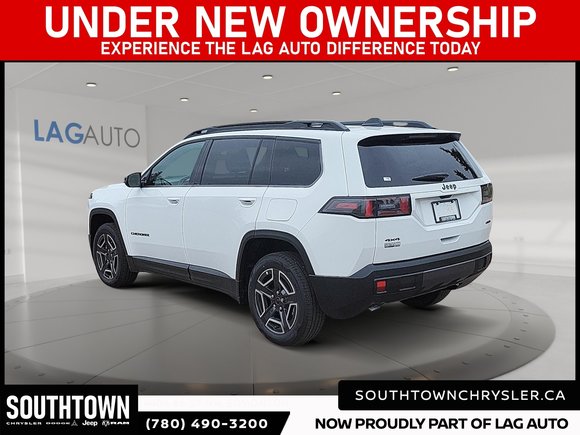 2026 Jeep Cherokee LAREDO