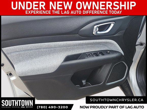 2025 Jeep Compass SPORT