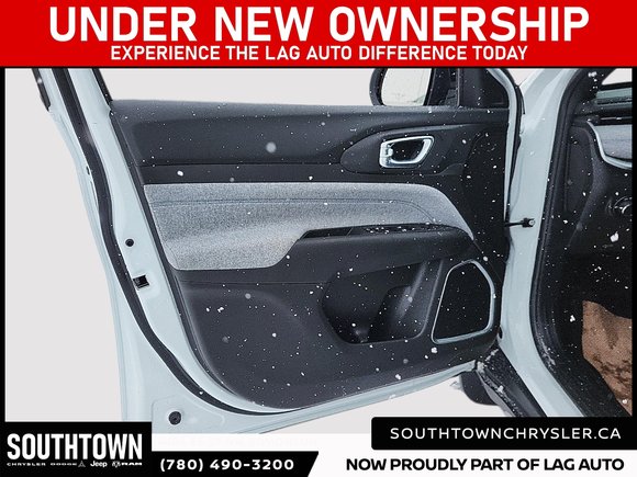 2025 Jeep Compass SPORT