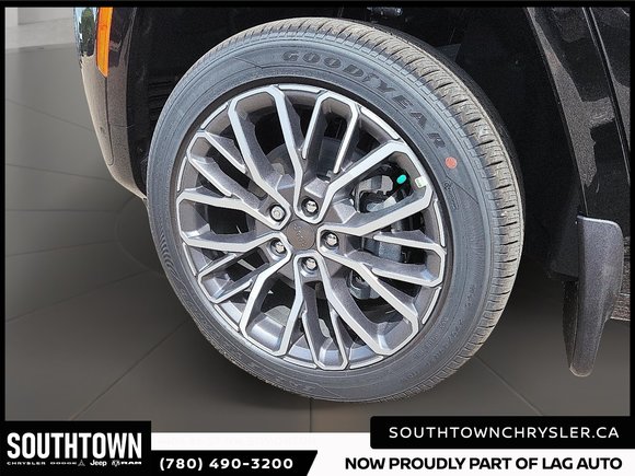 2026 Jeep Grand Cherokee L SUMMIT