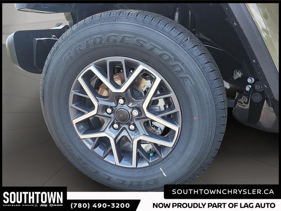 2026 Jeep Wrangler 4-Door SAHARA