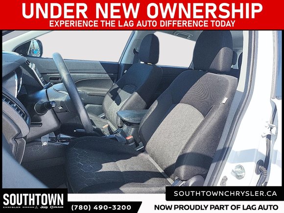 2024 Mitsubishi RVR ES