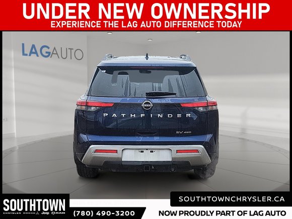 2024 Nissan Pathfinder SV