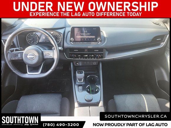 2024 Nissan Rogue SV Moonroof