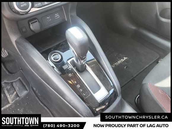 2024 Nissan Versa SR