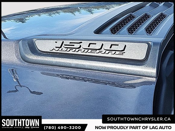 2026 Ram 1500 SPORT
