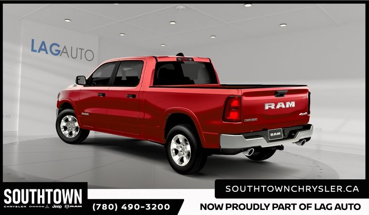 2026 Ram 1500 BIG HORN Night Edition