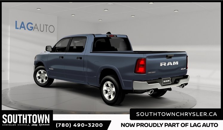 2026 Ram 1500 BIG HORN Night Edition