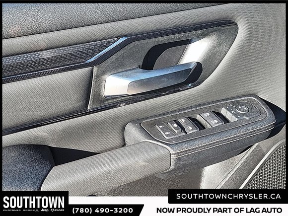 2026 Ram 1500 SPORT