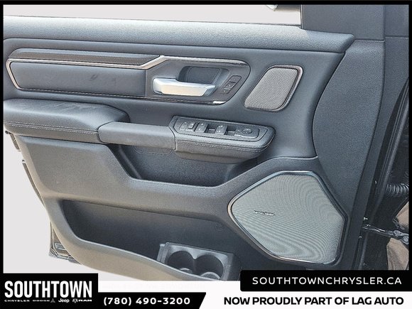 2026 Ram 1500 SPORT