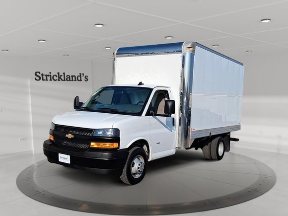 2024 Chevrolet Express Commercial Cutaway 3500 Van 159