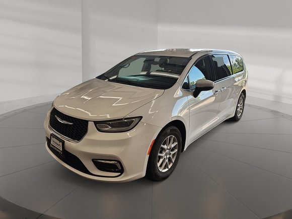 2023 Chrysler Pacifica Touring L FWD